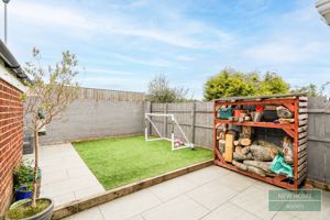 Photo 17- click for photo gallery